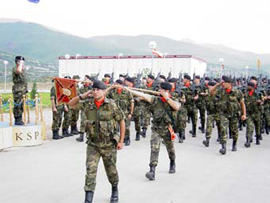 La Agrupación española en Kosovo conmemora el 60º aniversario de la creación de la División Mecanizada 'Brunete' nº 1.