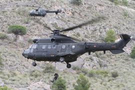 Helicópteros de transporte y ataque en acción
