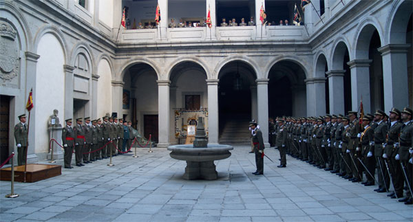 Inauguración en el Patio de Armas del Alcázar