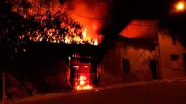 El cabo Vicente entró en esta casa en llamas  