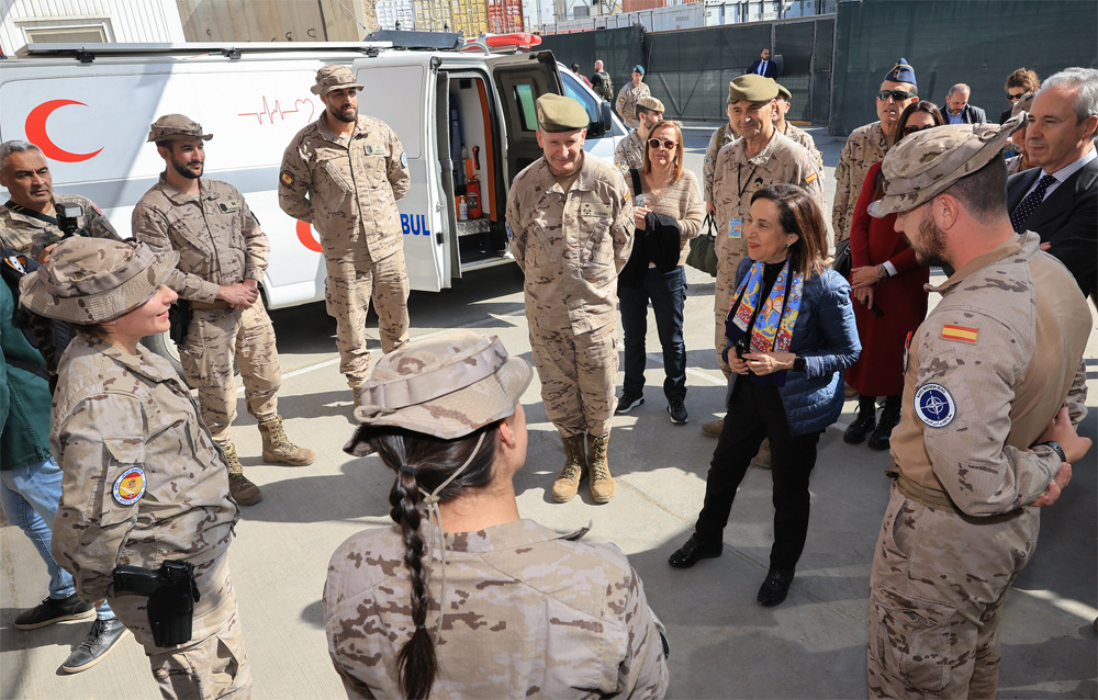 The Minister with the Spanish troops in Iraq