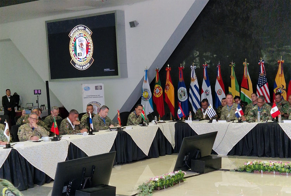 The Chief of Staff of the Army (JEME) participates in the XXXVI Conference of American Armies
