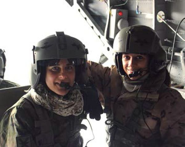 La sargento Monge (izquierda) tiene su alter ego en Miriam Hernández (sargento Castro). 