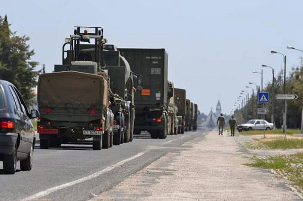 Convoy logístico de la Brigada XI rumbo a Portugal