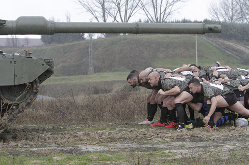 Encuentro de rugby entre el Ejército de Tierra y la Armada a favor de la lucha contra el cáncer