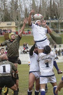Encuentro de rugby entre el Ejército de Tierra y la Armada a favor de la lucha contra el cáncer