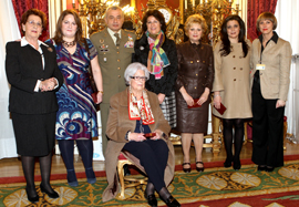 The Chief of the Army  Staff with the medal recipients' relatives 