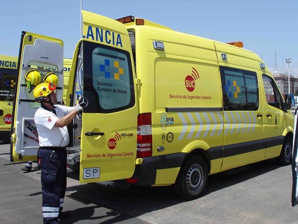 Ambulancia del Servivio de Urgencias Canario 