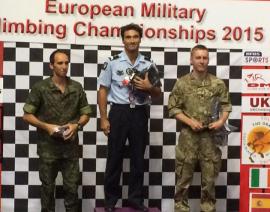 Soldier Martínez stands on the podium in the third position