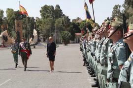 The Minister and the Chief of General Staff of the Spanish Army reviewing the formation