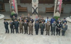The military attachés in the visit with the chief of the FLO