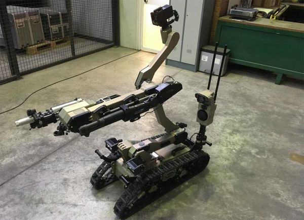 Nuevo robot para desactivar explosivos EOD-NBQ