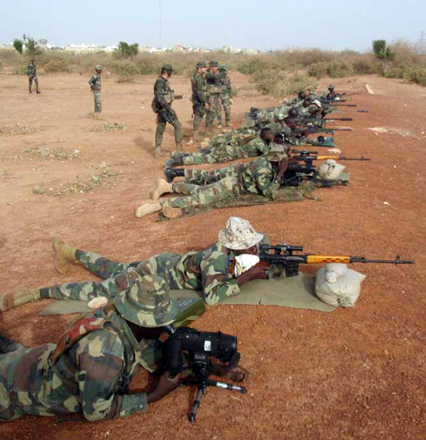 El Ejército asesora a Senegal