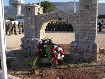 Conmemoración del final de la misión en Bosnia i Herzegovina. Unidades del Ejército